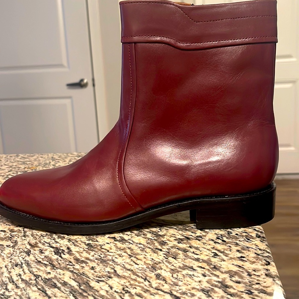 Size 9 Aldana boots brand new never worn